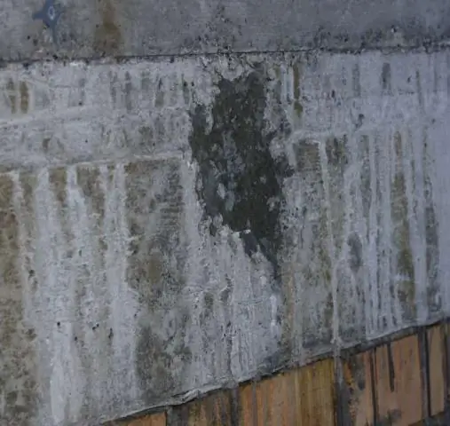 Как удалить высолы с бетона?