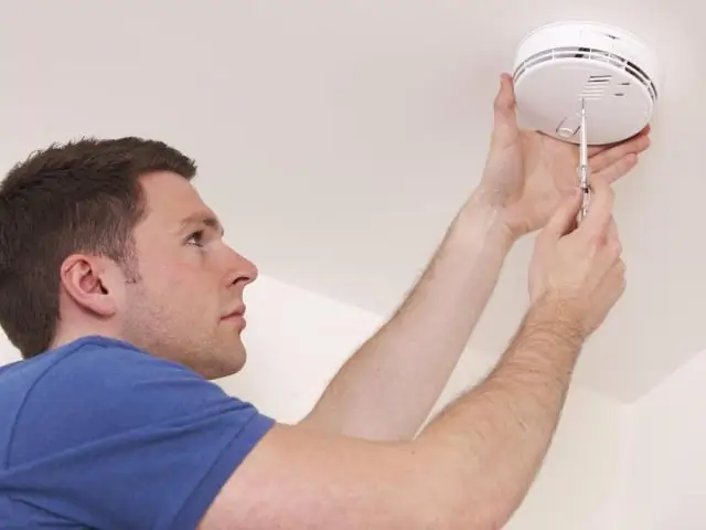 Что может вызвать срабатывание детектора CO?