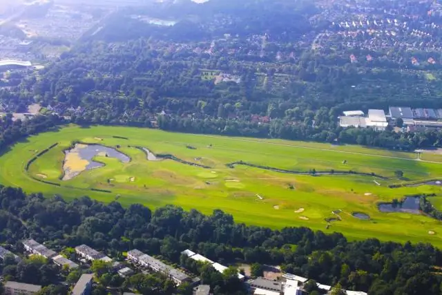 Для чего изначально был построен Лувр?