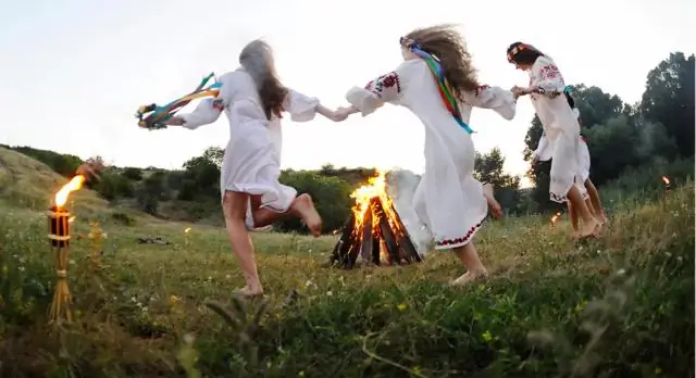 Какой праздник знаменует начало лета?