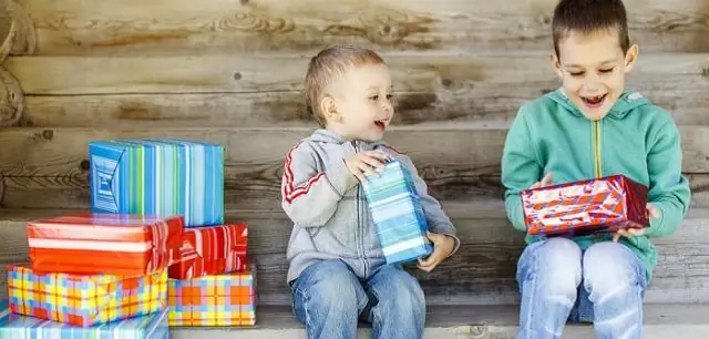 Что вы делаете с малышом в День памяти?