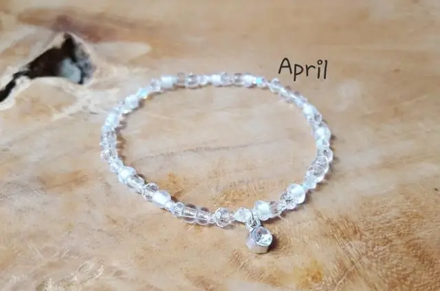 В каком месяце есть алмазный камень?