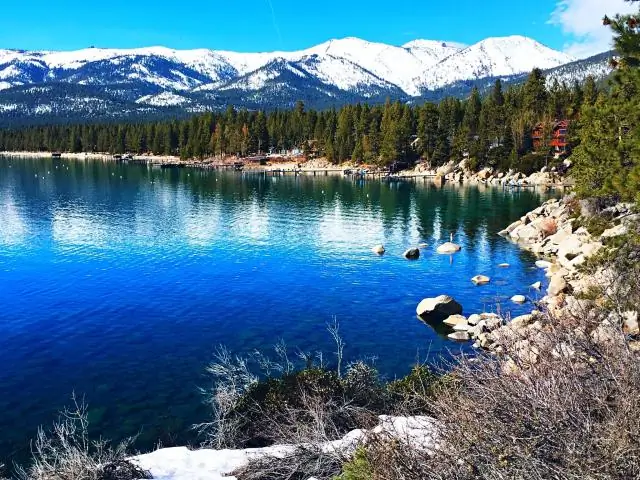 Incline Village в Неваде или Калифорнии?