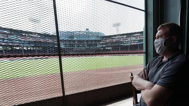 Сколько стоит парковка на стадионе Ламбо Филд?