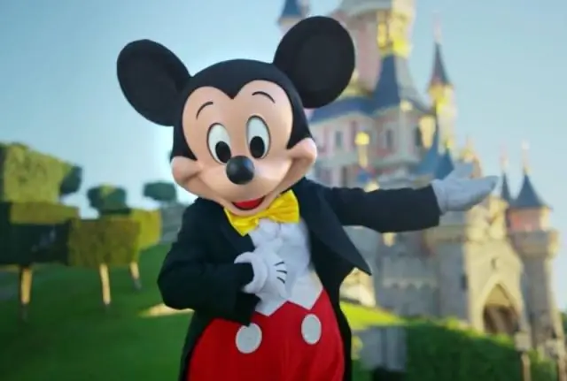 Где я могу сфотографироваться с Микки Маусом в Disney World?