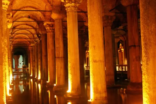 Для чего использовалась цистерна Базилика?