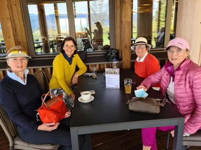 Есть ли в Seasons 52 услуга парковщика?