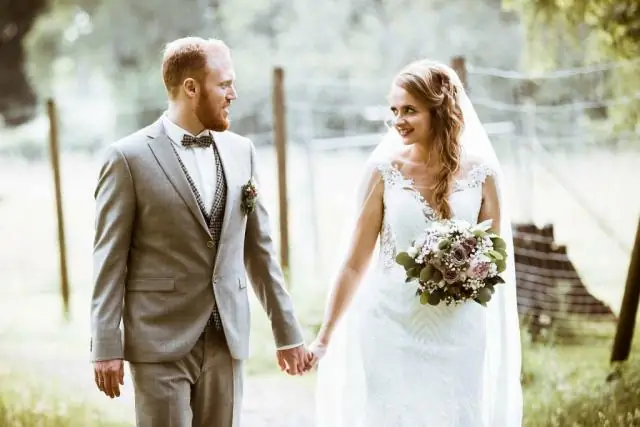 Сколько цветов выбрать для свадьбы?