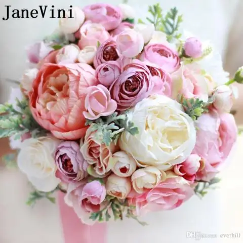 Есть ли у кинсеаньеры букеты?