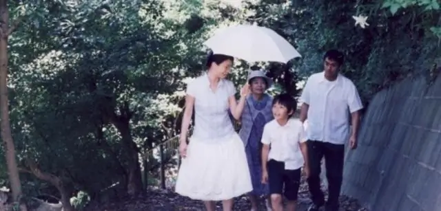 Вы перечисляете свадебную программу умерших бабушек и дедушек?