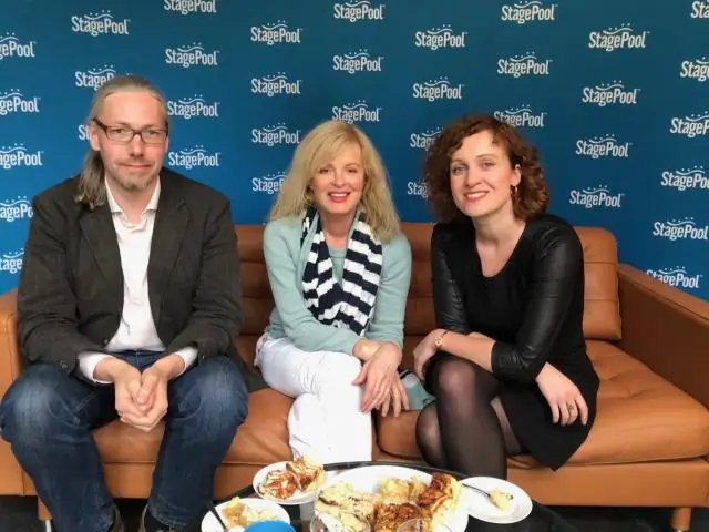 Чем можно удивить девушку?