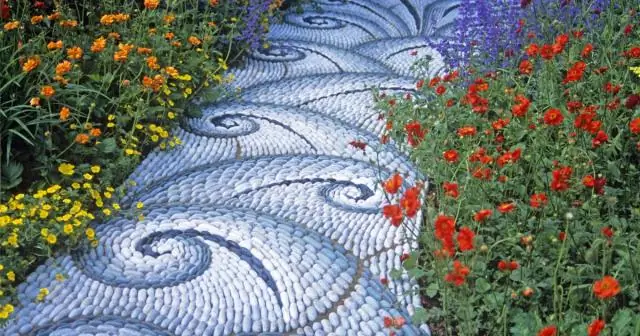 Где цветные камни?