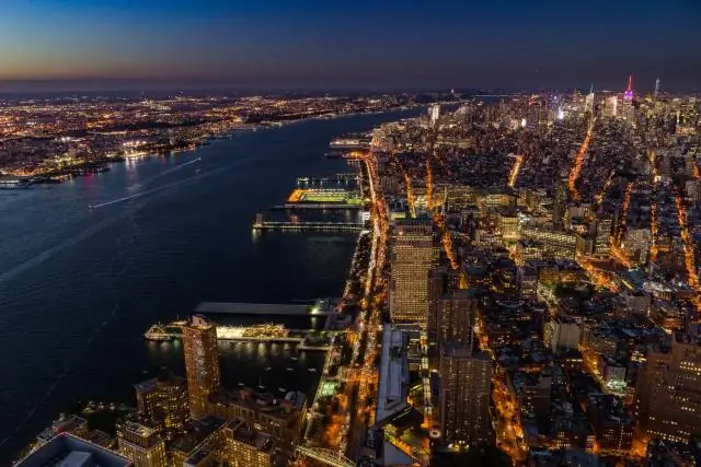 Квасцы Рок - это город?