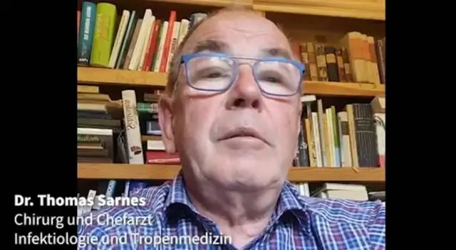 Что вы кладете на открытки с ответами на свадьбу?