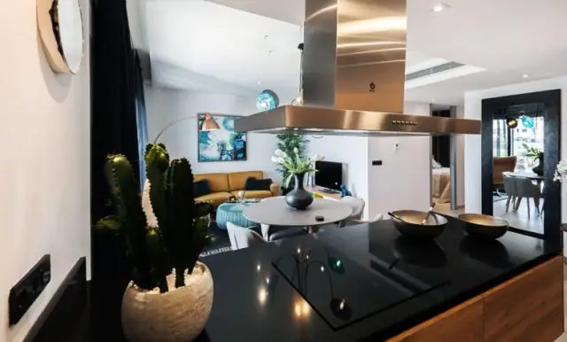 Какого цвета металлогалогенная лампа?