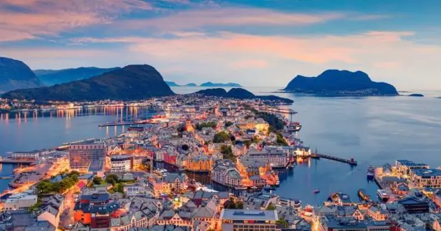 Кто находится в Божественном 9?