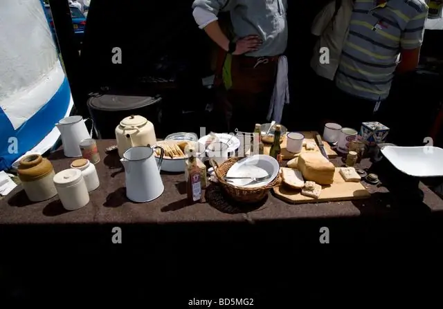 Ветераны питаются бесплатно в Золотом загоне в День ветеранов?