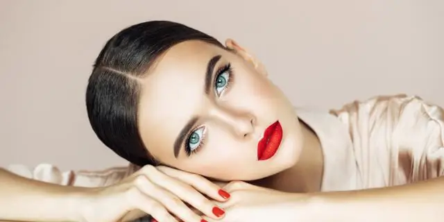 Могу ли я носить фату с распущенными волосами?