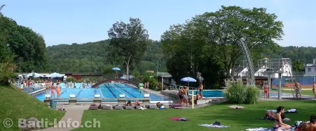 NSE работает в понедельник?