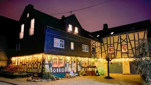 В какой стране Рождество считается романтическим праздником?