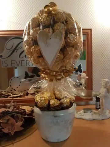 Что подарить на 18-летие свадьбы?