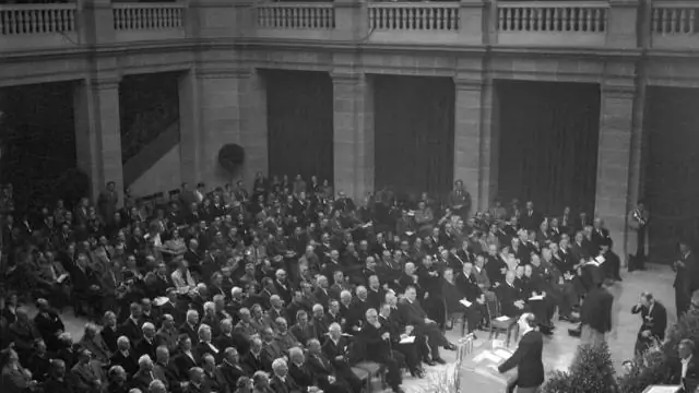 Кто разработал Стоу?