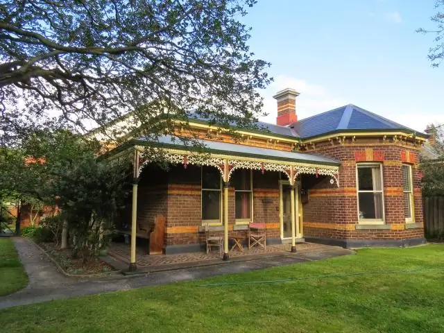 Насколько велик средний дом в Австралии?