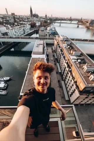 Кто генеральный директор Леннара?