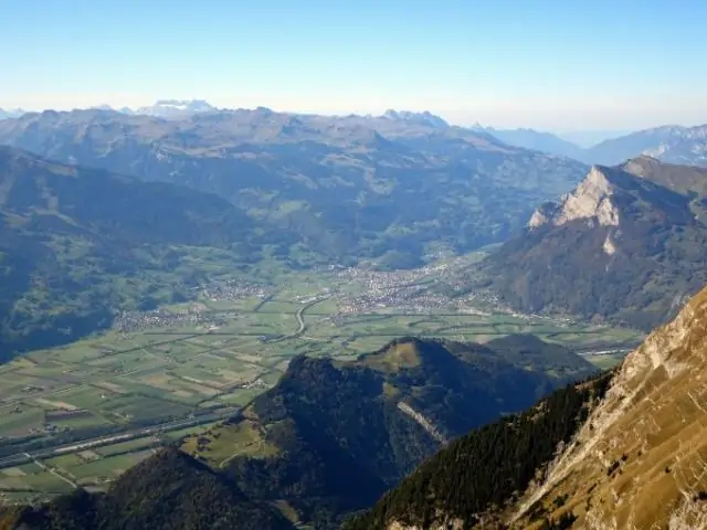 Что лучше - гаражная распродажа или пожертвование?