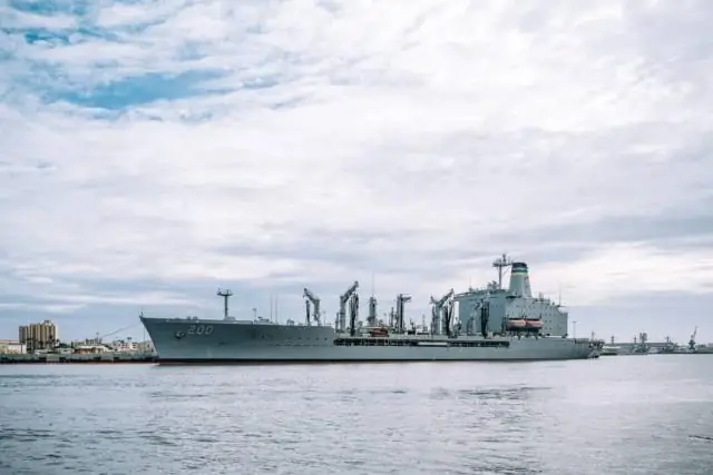 Какой аэропорт находится в городе Принсвилл, Гавайи?