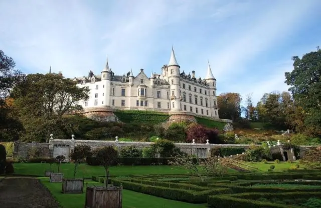 Сколько замков сейчас в Шотландии?