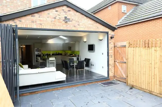 Сколько стоит построить пристройку на втором этаже?