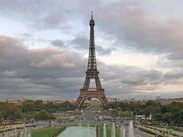 Стоит ли восхождение на Эйфелеву башню?
