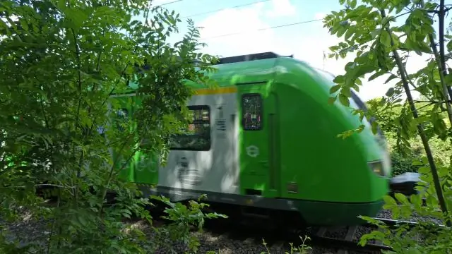 Заменяют ли автобусы поезда на линии Пакенхэм?