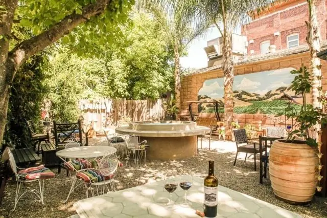 Во сколько открываются винодельни Сономы?