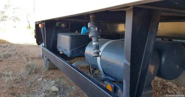 Как опорожнить канализационный бак на автофургоне?