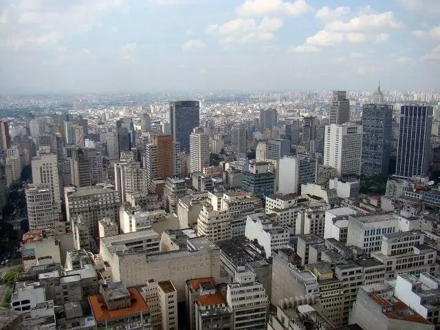 Какой ближайший пригород к Нью-Йорку?