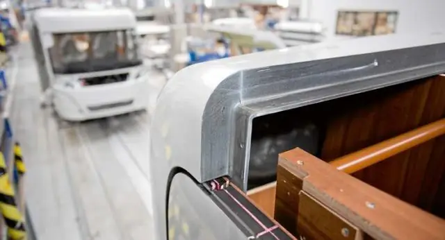 Из чего сделаны стены дома на колесах?