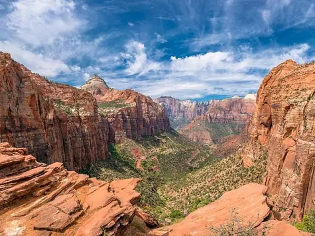 Почему Сион сделали национальным парком?