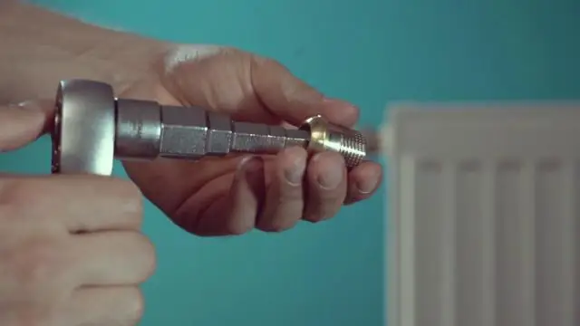 Как использовать подпорную стенку для спальных мест?