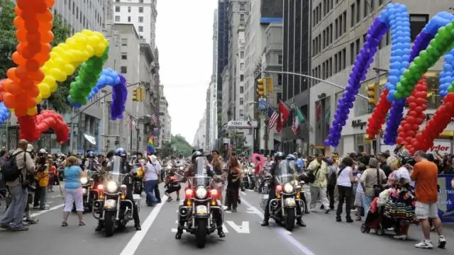 Во сколько начинается парад NYC Pride?