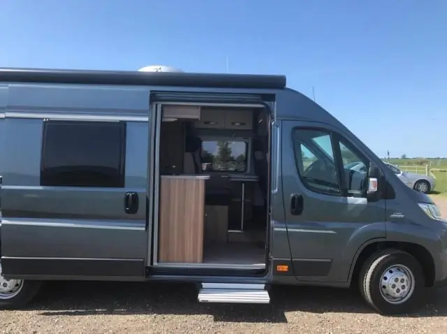 Допускаются ли маленькие домашние животные в автобусах Greyhound?