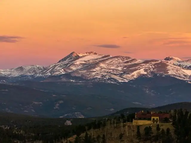 Что такое Касл Хот Спрингс?