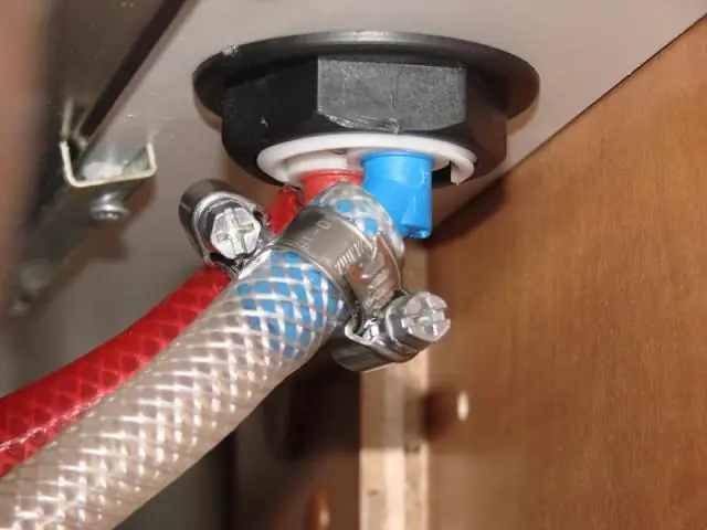 Какого размера водопроводы для жилых автофургонов?