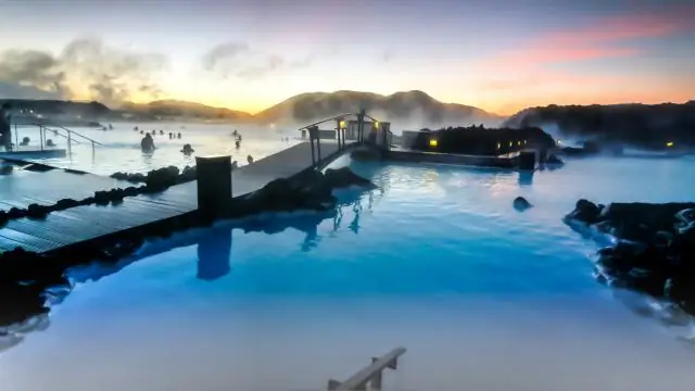 Подходит ли Голубая лагуна ночью?