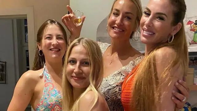 Как звали трех сестер?