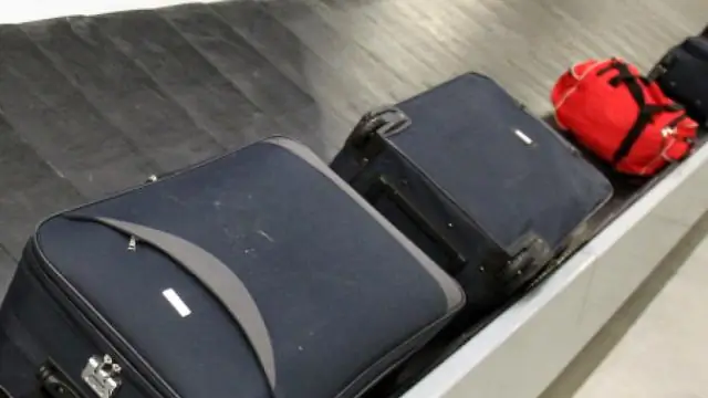 Какая средняя стоимость чемодана?