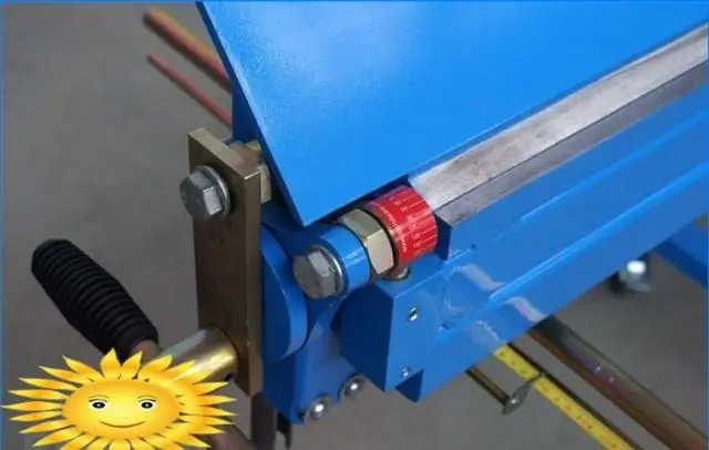 Как согнуть пробку от бутылки пополам?