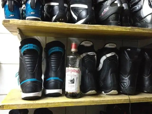 Что представляют собой четыре худых дерева для Эсперансы?