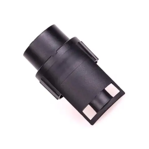 Все ли 7-контактные разъемы прицепа подключены одинаково?